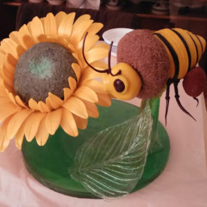 bee cake